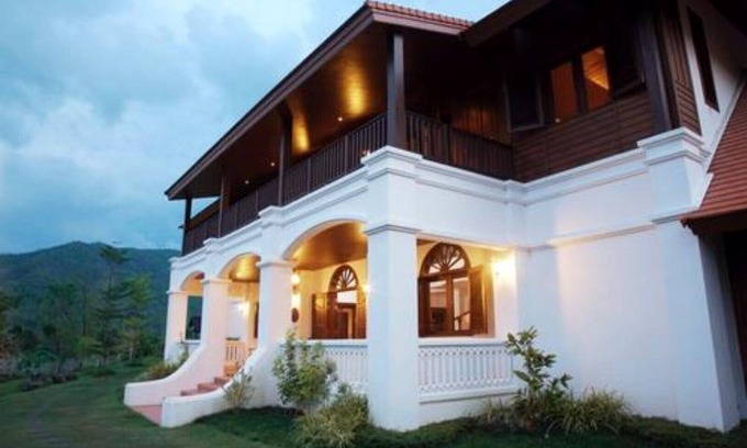 On Nuea House | Lanna Hill House. Beautiful Chiang Mai serviced pool villa in stunning location.