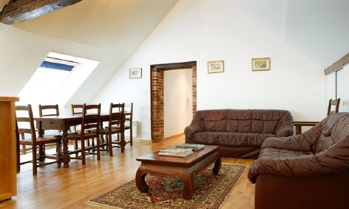 Sille-le-Philippe Apartment | Lappartement du Commun au Château de Chanteloup