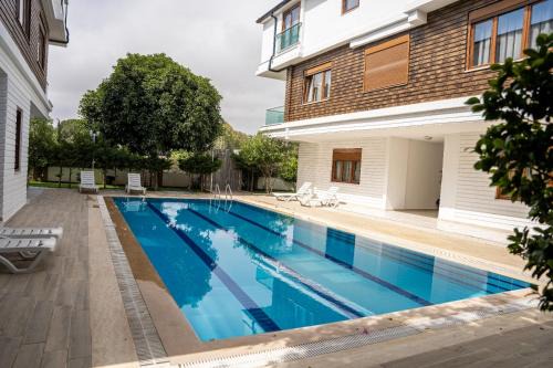 Lara Apartment | Lara Breeze Homes