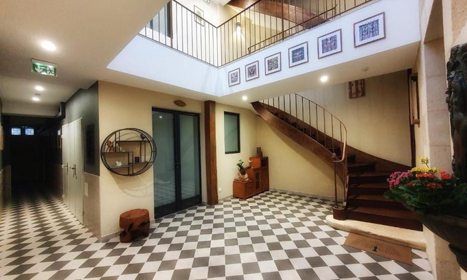 La Charite-sur-Loire Apartment | LARBRENVILLE Gîtes citadins en centre-ville historique