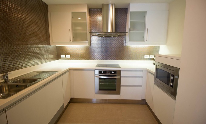 Na Chom Thian Apartment | Large, 2 bed beachfront condo in Pattaya