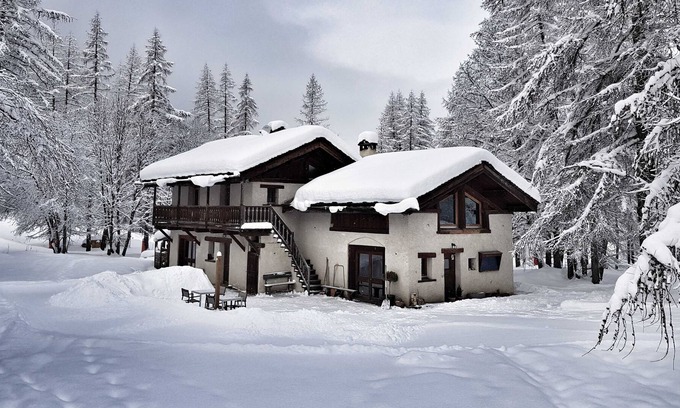 Peisey-Nancroix Apartment | Large 2 bedroom apartment with unique National Park location