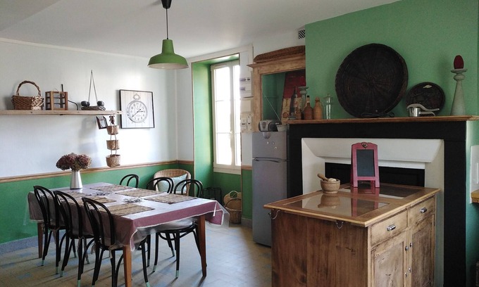 Chevannes House | Large 3-star Burgundy house near Auxerre.