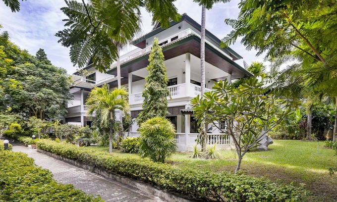 Na Chom Thian House | Large 4 bedroom seaside house 180 m from beautiful sandy beach