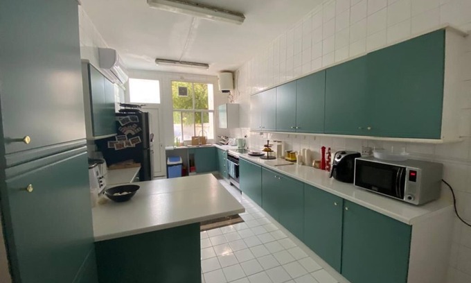 Jumeira 3 Villa | Large 4-bedroom villa
