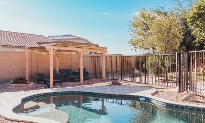 Tamaron House | Large 4br Desert Resort with Heated Pool in Casa Grande