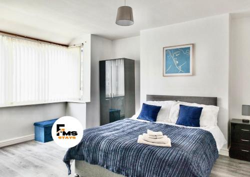 Liverpool House | Large 6 Bed House, Long Term Stay Savings, Contractors, Professionals, Big Groups, Free Parking!