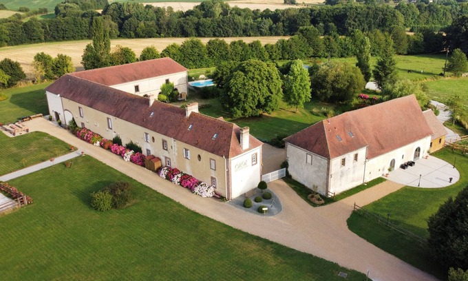 Feings House | Large 600m2 property in the heart of the Perche region - Swimming pool - Sleeps 18