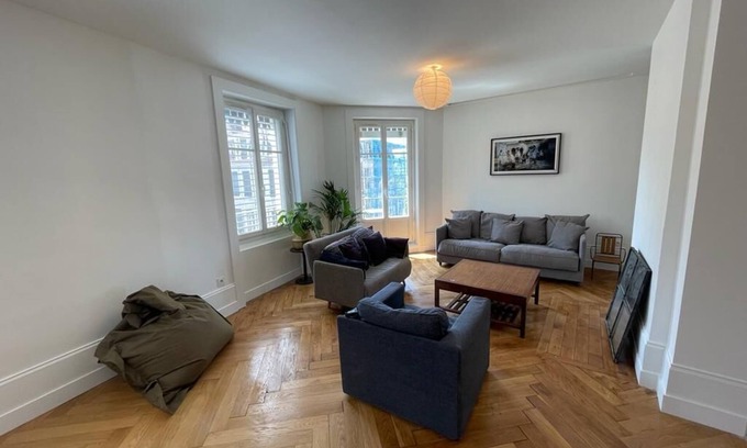 Lyon City Centre Apartment | Large and beautiful apartment in the heart of Lyon