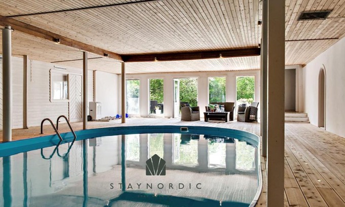 Onslunda House | Large and beautifully decorated pool house in Tomelilla, Österlen