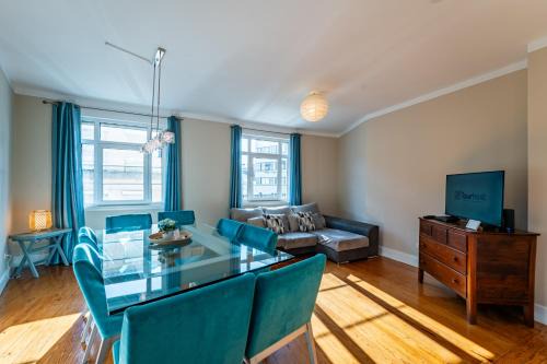 Centro / Baixa Apartment | Large and Charming Apartment Downtown