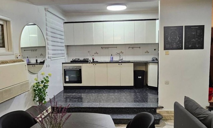 Ra'ananna Apartment | Large and designed in Ra 'anana