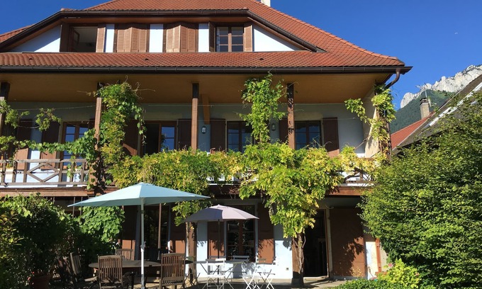 Menthon-Saint-Bernard House | Large and beautiful house ideally located in Menthon-Saint-bernard