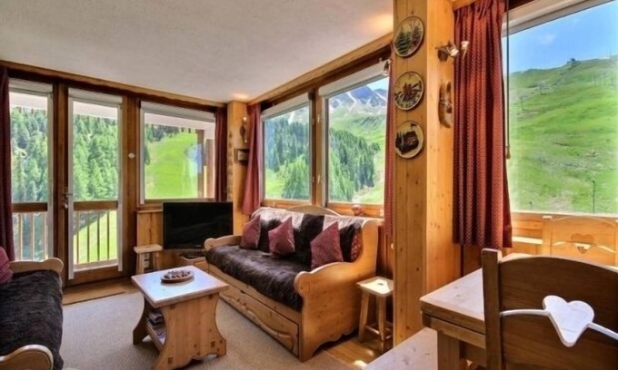 Plagne Centre Apartment | Large apartment at the foot of the slopes with balcony, for 6 people