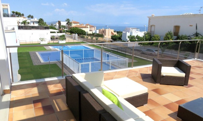 Mojacar House | Large apartment with WIFI, huge terrace and Communal Swimming Pool