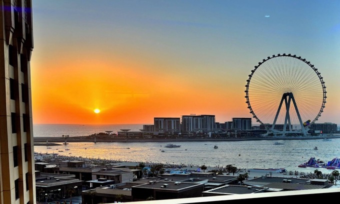 Dubai Marina Apartment | Large aprt Dubai Jbr beach walk sea and wheel view