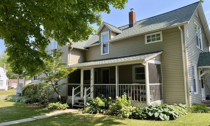 South Haven House | Large Beach House! 4 King beds! Great location!