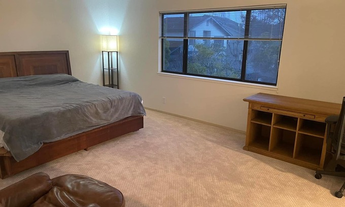 West Alameda House | Large beautiful home less than 1 minute from the beach