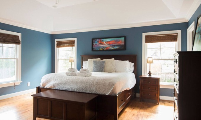 Wilmore House | Large bright 4 BR home in Southend