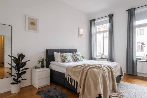 Vasastaden Apartment | Large Central Gothenburg 2bd Apt