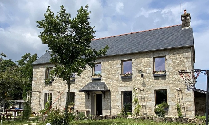 Laurenan Cottage | Large character house (4-11 people)