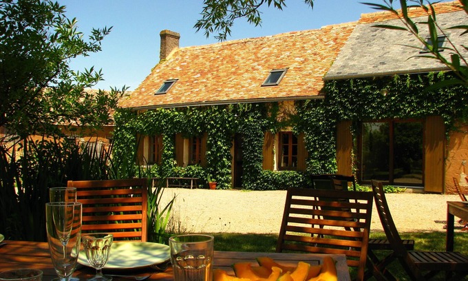 Marigne-Laille Villa | Large, comfortable, quiet farmhouse with heated swimming pool and large wooded garden