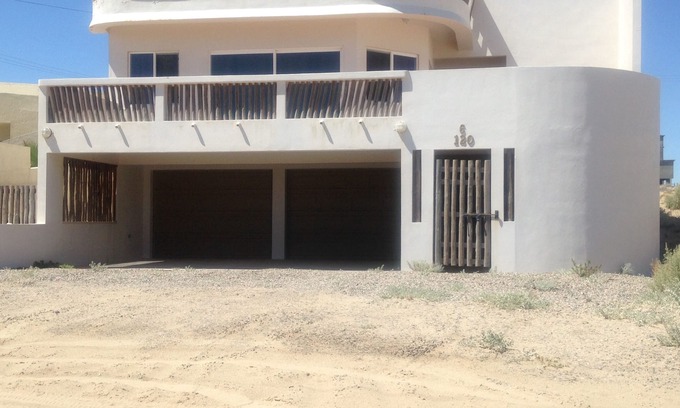 Puerto Penasco House | Large Comfortable Home with Spectacular Views, 4 Bedrooms/4 Bathrooms, Sleeps 8!