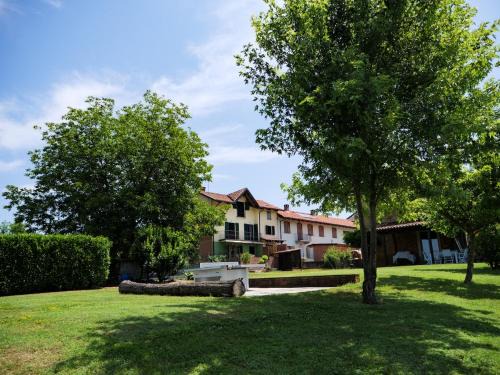 Castellero Apartment | Large country house among the hazelnuts - Unesco
