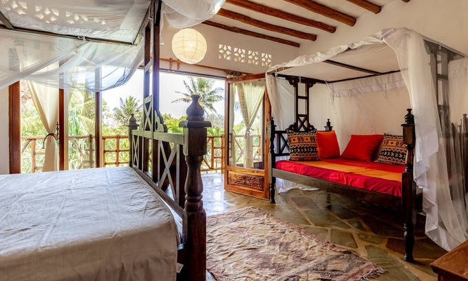 Galu Villa | Large Ensuite Room in Luxury Villa with Pool