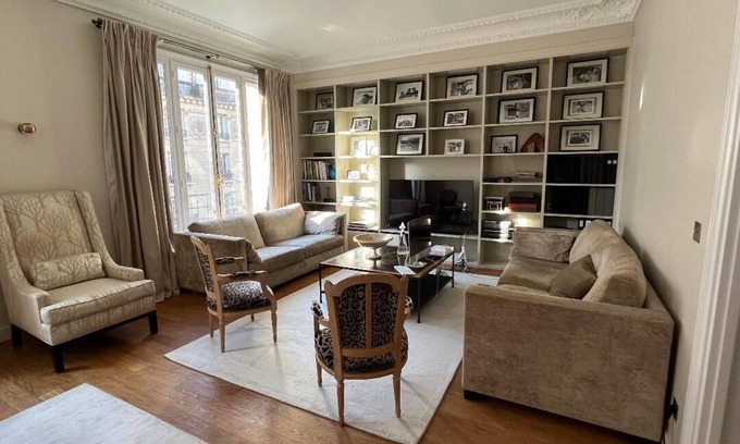15th Arrondissement Apartment | LARGE FAMILY APARTMENT FOR RENT IN PARIS 15th - refurbished!