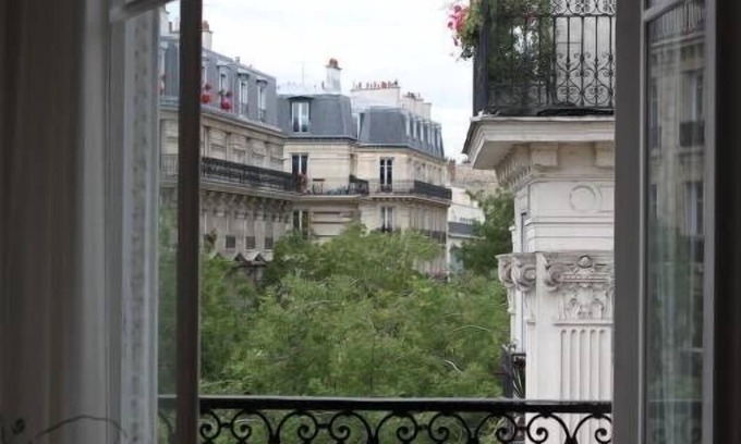 14th Arrondissement Apartment | Large Family Apartment in Paris