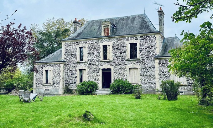 Cormolain House | Large family farmhouse in tranquil setting