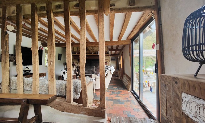 Saint-Philbert-des-Champs House | Large renovated Normandy farmhouse in the heart of the Auge region