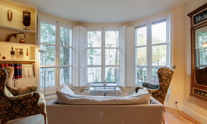 Val-de-Grace Apartment | Large furnished studio, Panthéon - Sorbonne area, Paris