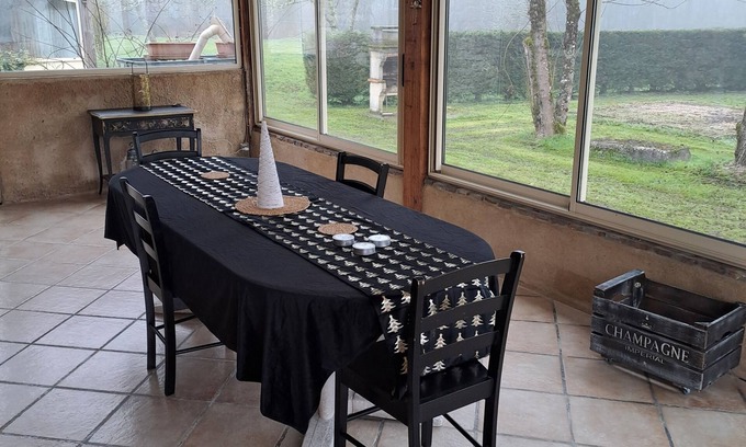 Montazeau House | Large gîte in the heart of nature Sleeps 15 Pets welcome