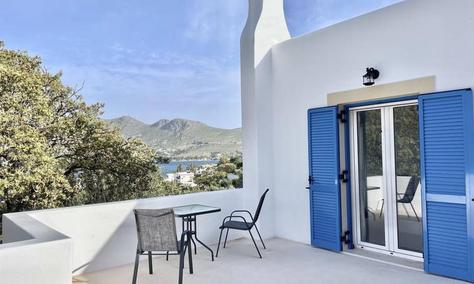 Leros Villa | Large Greek Villa in Krithoni 5 minutes from beach and Agia Marina