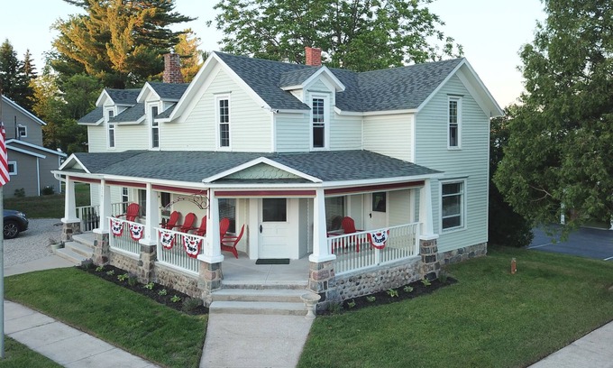 Indian River House | Large Historic Family Vacation Home