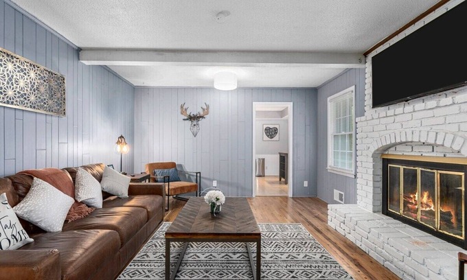 Overland Park House | Large Home in OP Fenced Yard 2LivingSpaces Pets