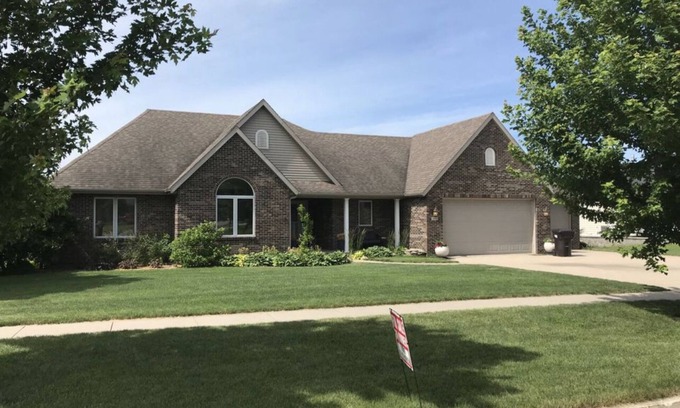 Boone House | Large home on golf course, close to Seven Oaks, Ledges Park & ISU. Sleeps 12+