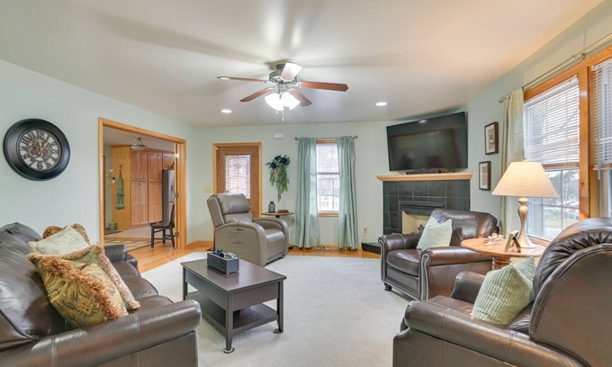 Christiansburg House | Large Home w/Deck & Grill ~ 9 Mi to Virginia Tech
