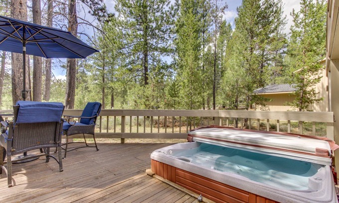 Overlook Park House | Large home with private hot tub, shared pool, & SHARC passes - dogs welcome