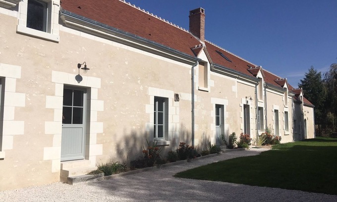 Villentrois House | Large house for 6 to 14 people, very well renovated, pleasant garden.
