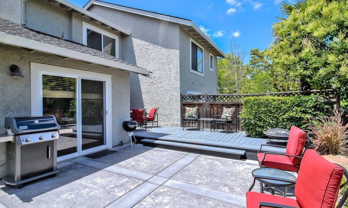 Pacheco House | Large house in Martinez/Concord