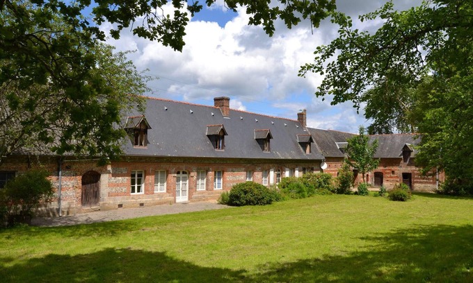 Cailleville House | Large house in the countryside.
