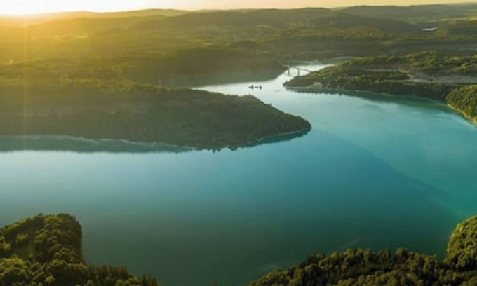 Orgelet House | Large House in the heart of the Jura lakes