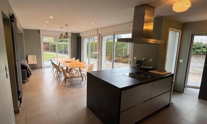 Cucq House | Large house with terrace and garden in Cucq