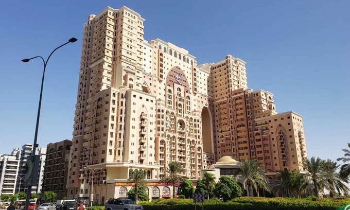 Dubai House | Large Luxury Apartment in the heart of Dubai Silicon Oasis