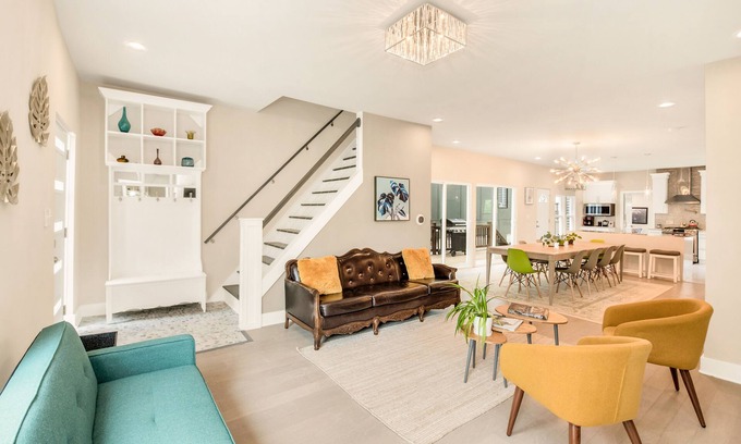 Lower East Side House | Large Luxury Home - Perfect for Groups - Downtown