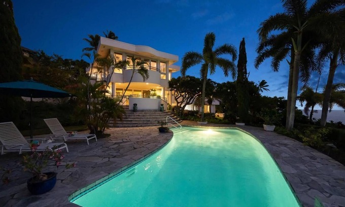 Honolulu House | Large Luxury Home w/pool and Ocean Views. Special discounted rate March 2025