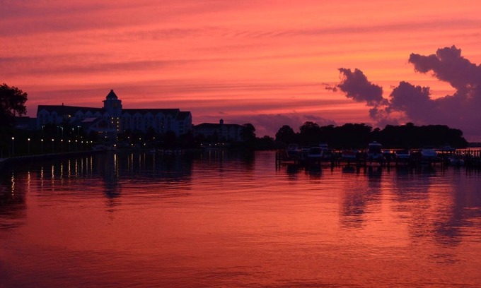 Cambridge House | Large Luxury Townhouse with Elevator adjacent to the Chesapeake Hyatt
